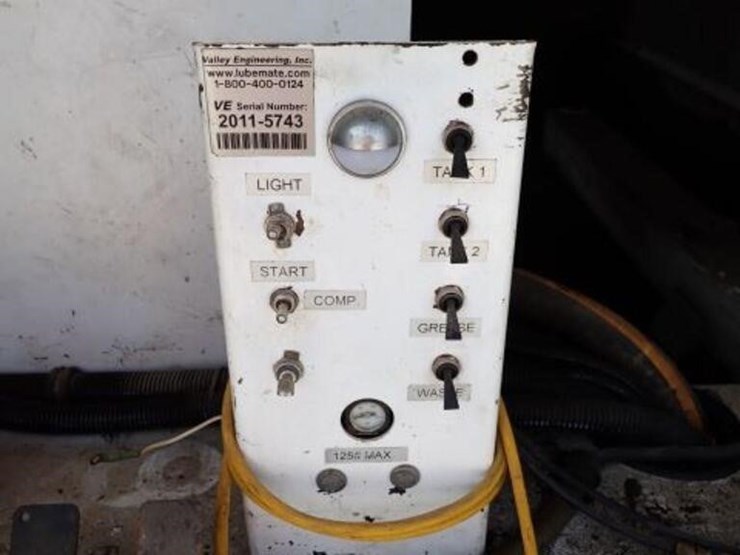 2011-dodge-5500-hd-s/a-service-truck-3d6wu7el3bg61-image-30