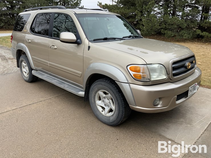 2002-toyota-sequoia-image-3