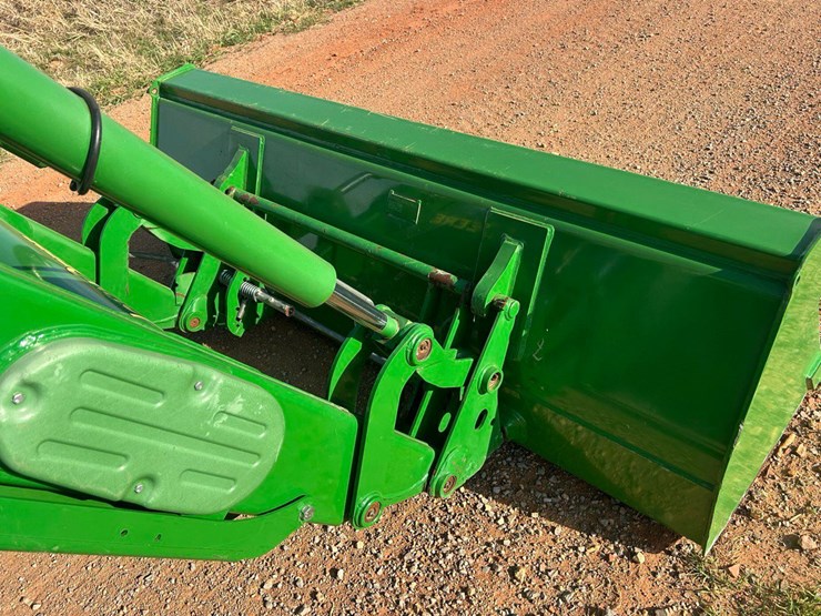 john-deere-6115d-image-5