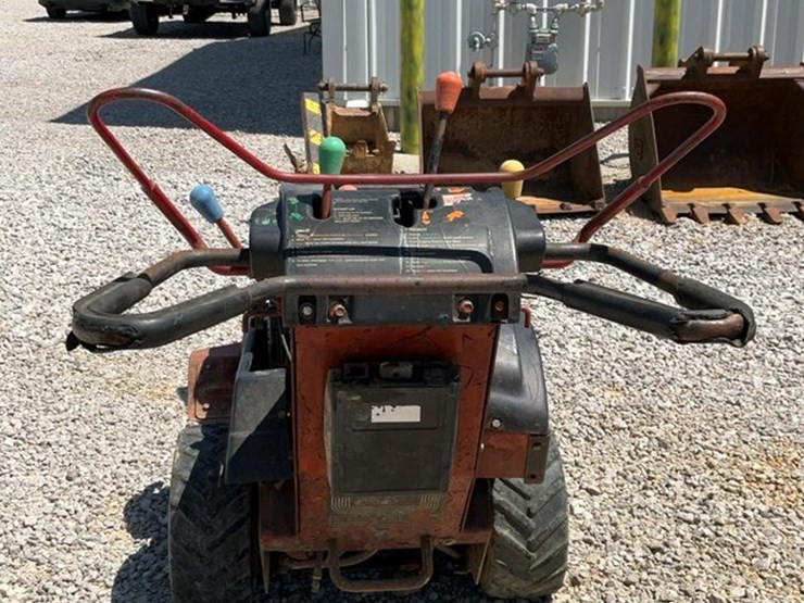 ditch-witch-rt20-image-3