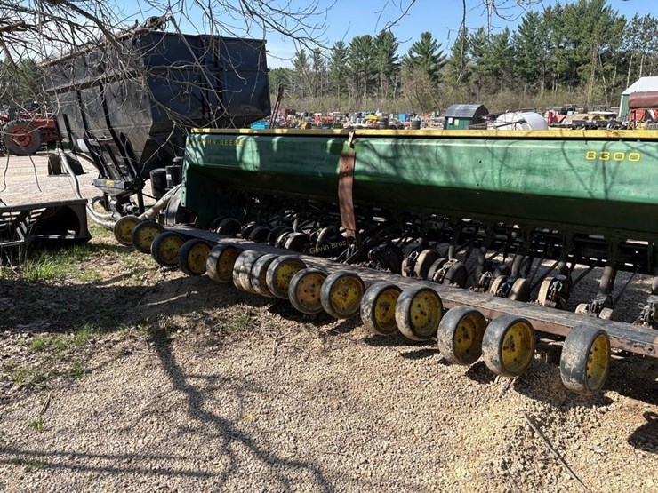 john-deere-8000-image-7