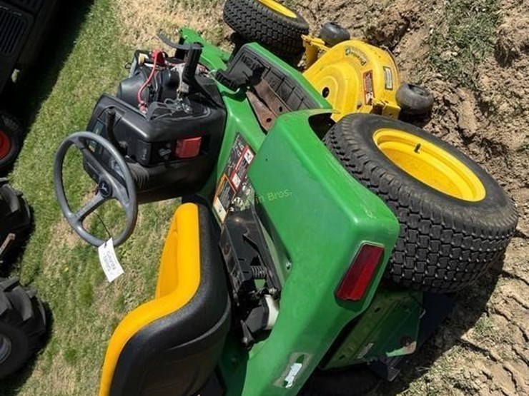 john-deere-17-image-5