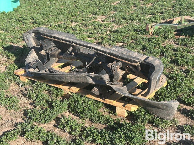 2015-chevrolet-2500-image-3