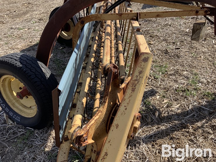 new-holland-256-image-13