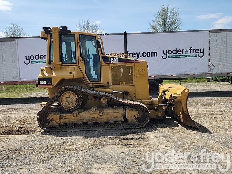 2006-caterpillar-d5n-xl-image-5