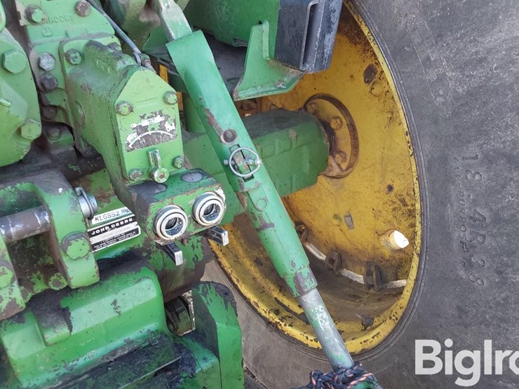 1981-john-deere-4440-image-17