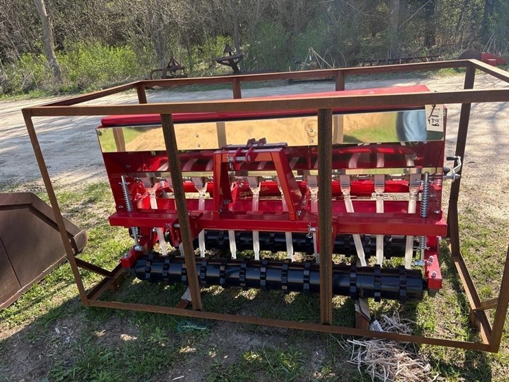 new-6'-skidsteer-mount-seeder-image-3