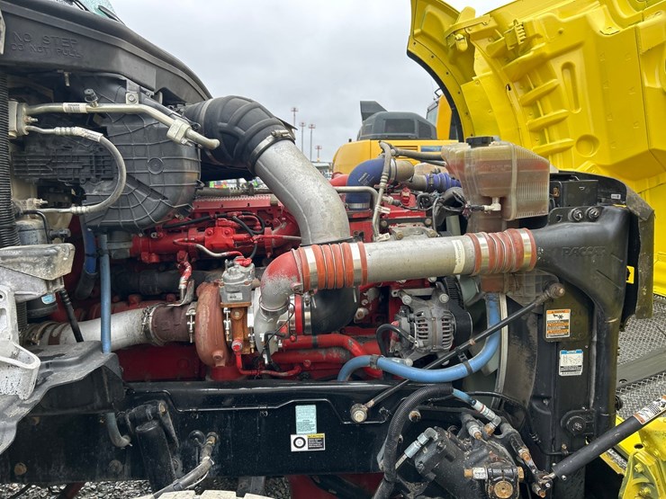 2019-kenworth-t880-image-41