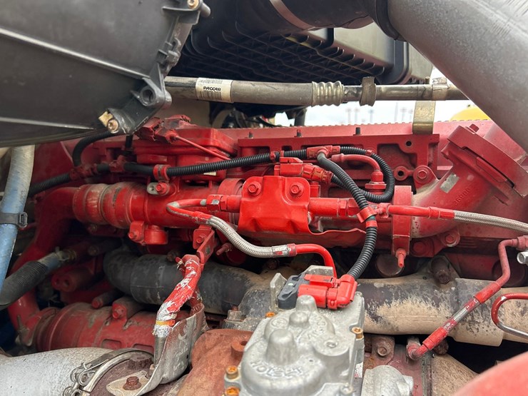 2019-kenworth-t880-image-48