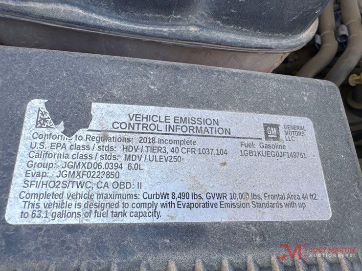 2018-chevrolet-2500-image-17