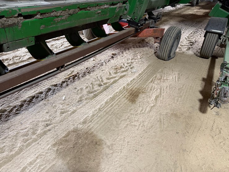 header-trailer-image-1