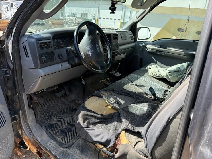 2004-ford-f350-image-10