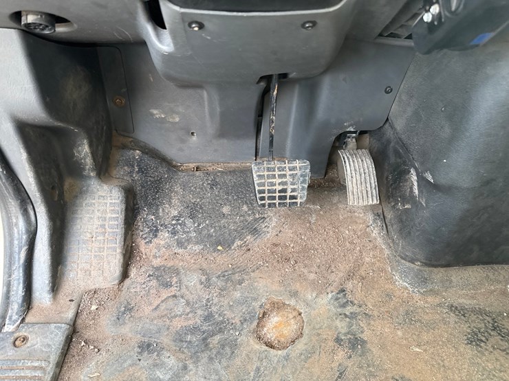 international-4400-sba-image-56