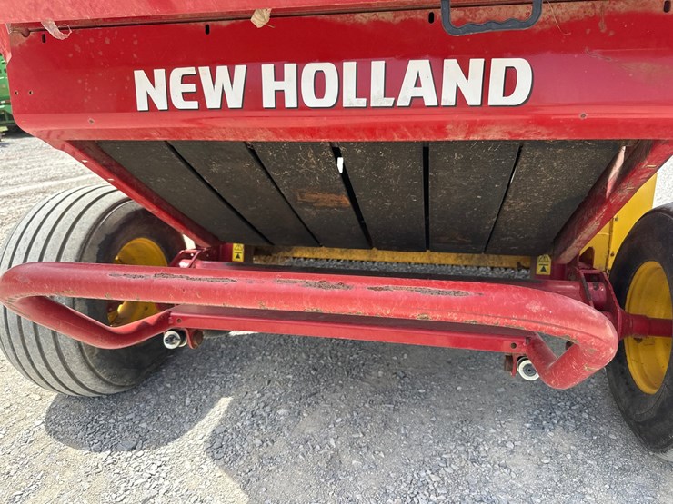 new-holland-roll-belt-450-image-5