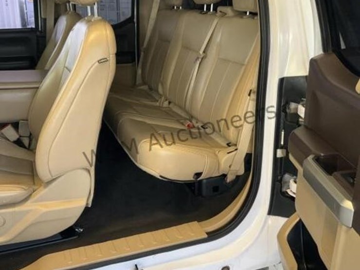 2019-ford-f150-image-24