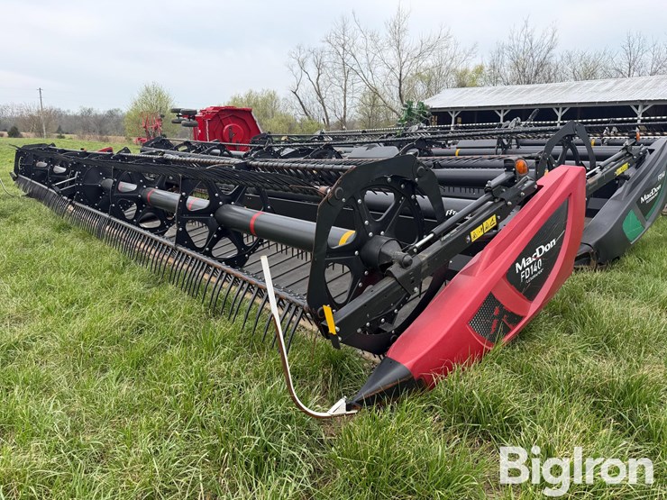 2018-mac-don-fd140-image-1