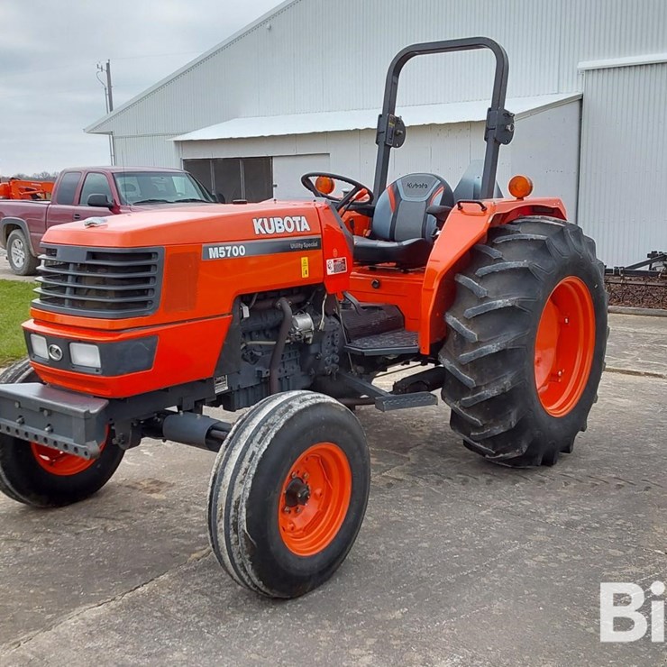 KUBOTA M5700