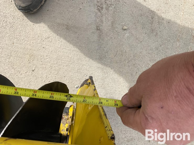 john-deere-214-image-19