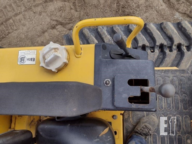 2012-komatsu-d21p-8e0-image-9