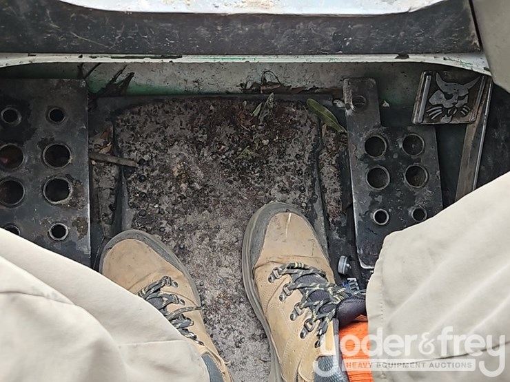 2015-bobcat-t630-image-28