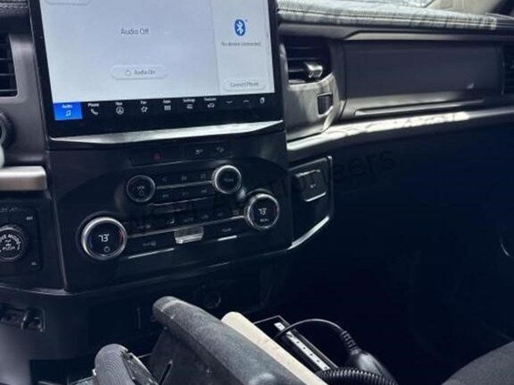 2022-ford-expedition-image-18