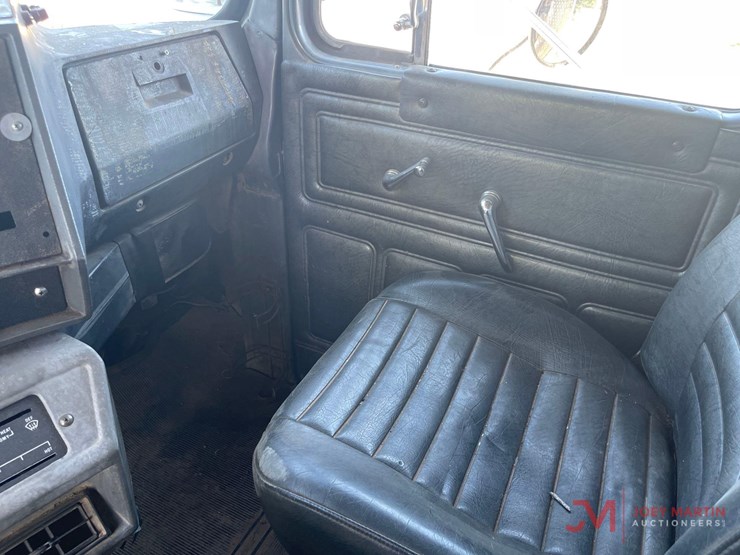 1996-mack-rd688s-image-20