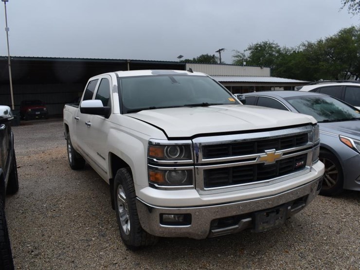 2014-chevrolet-1500-image-2