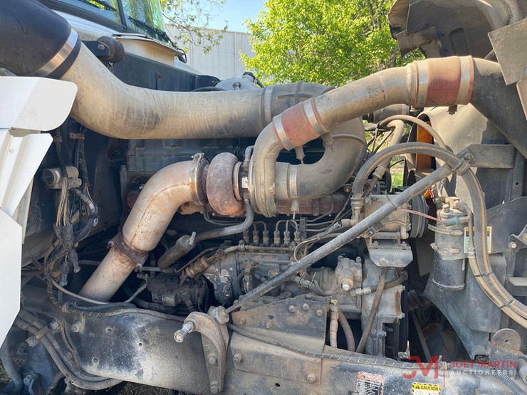 1996-mack-rd688s-image-16