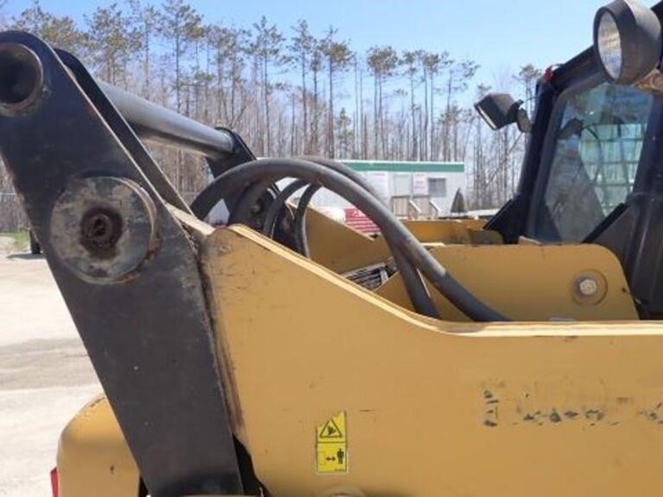 2009-caterpillar-232b-image-29