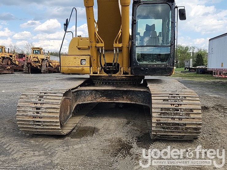 2005-caterpillar-330-image-29