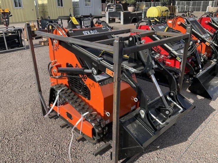 2026-sdl-36c-stand-up-skid-steer-image-1