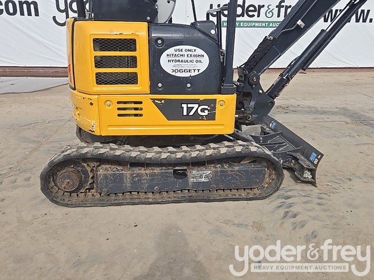 2022-deere-17g-image-15