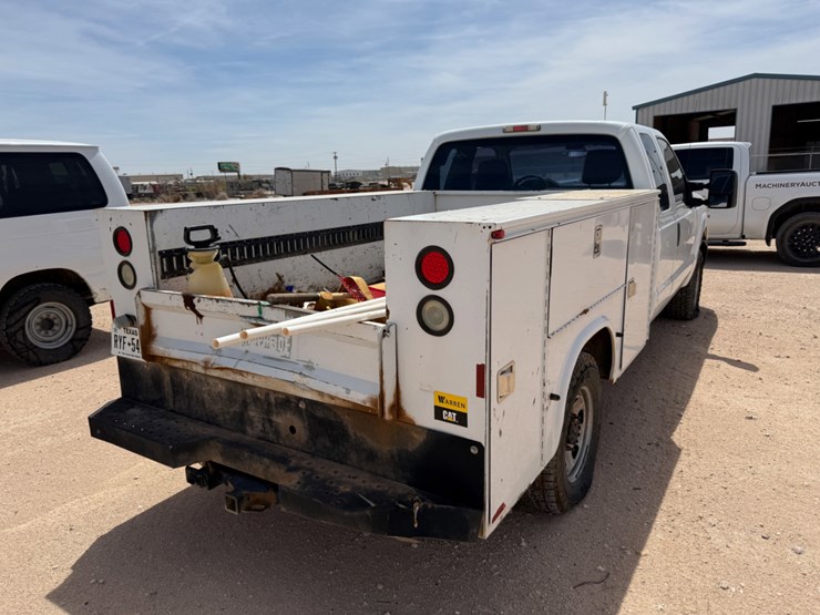 2011-ford-f250-image-3