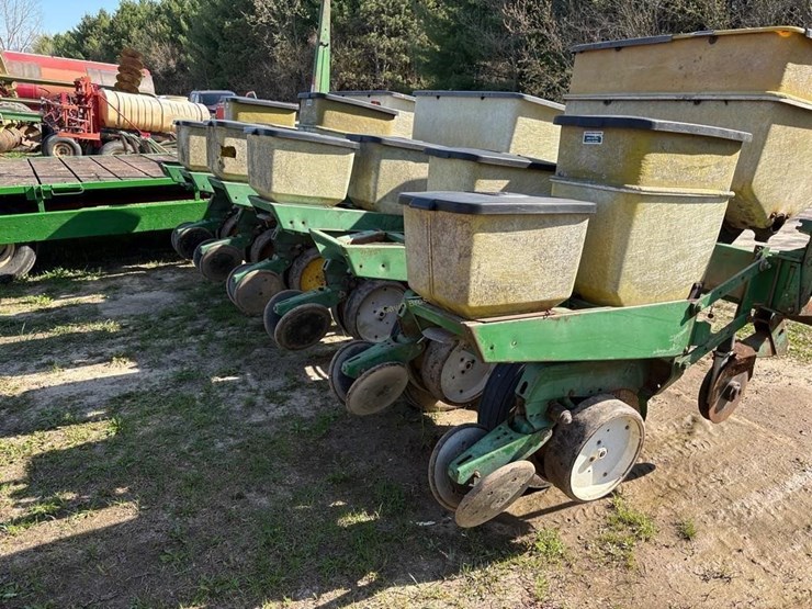 john-deere-7000-image-4