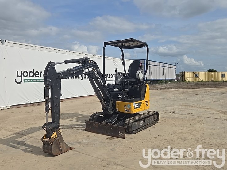 2022-deere-17g-image-1