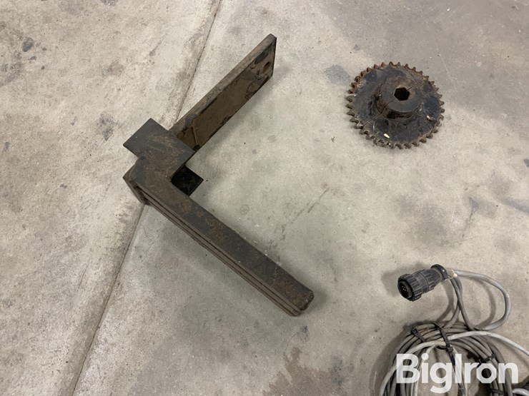 john-deere-250-image-11