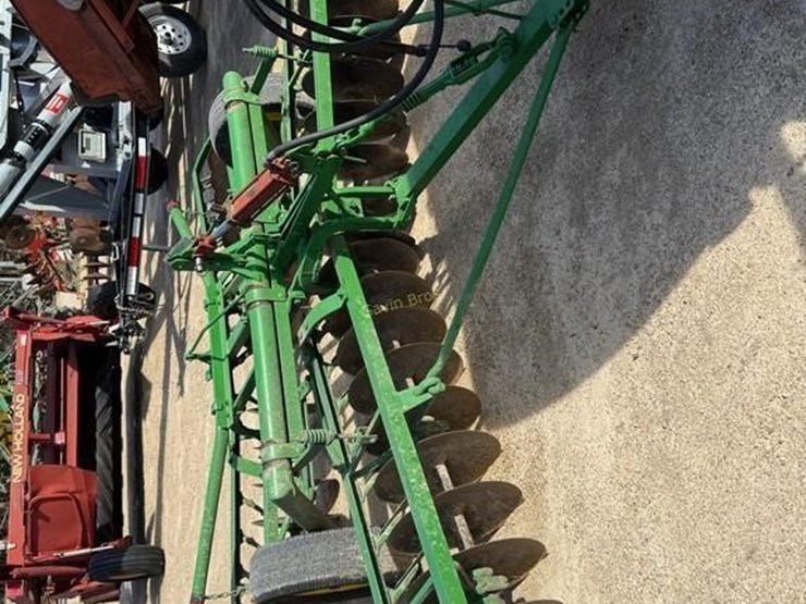 john-deere-10-image-6