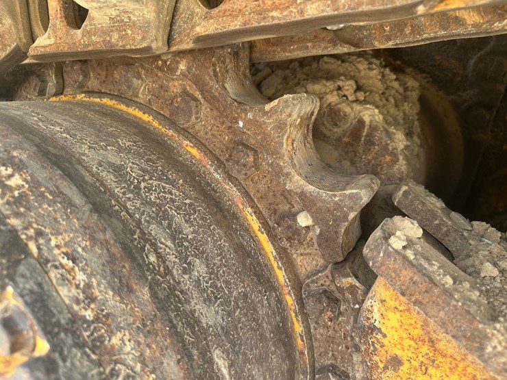 2006-deere-750j-lgp-image-70