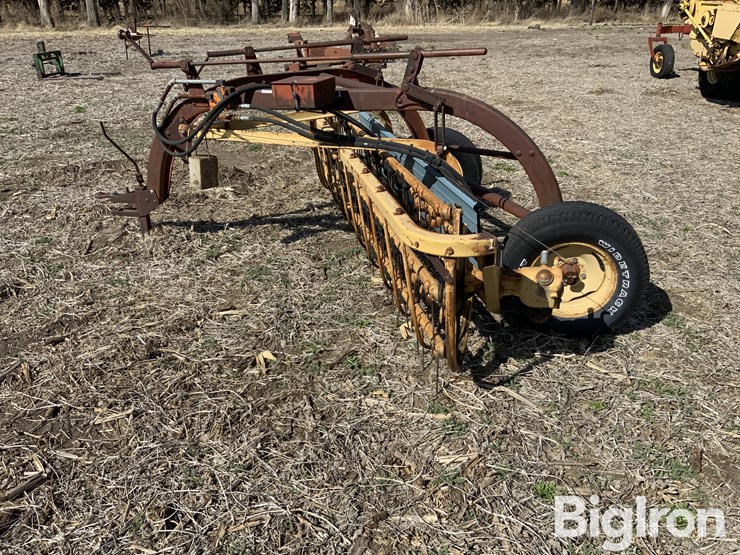 new-holland-256-image-8