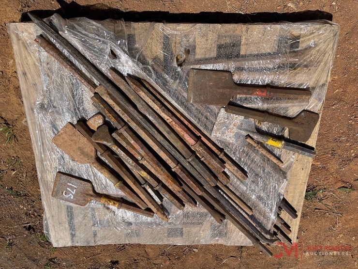 contents-of-pallet;-various-jack-hammer-attachments-image-2