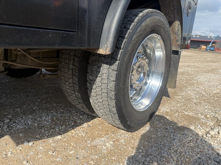 2019-ford-f450-image-10