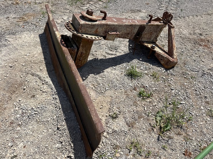 #1166-•-servis-3pt-hitch-7ft-grader-blade-image-2