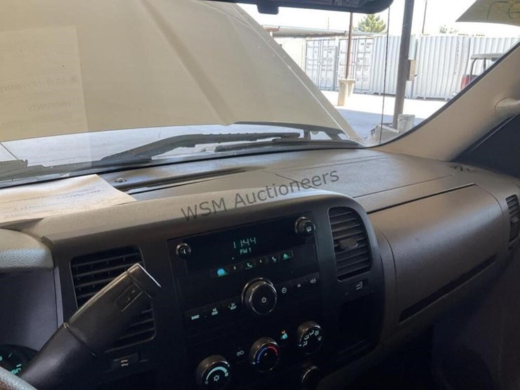 2012-chevrolet-silverado-1500-image-18