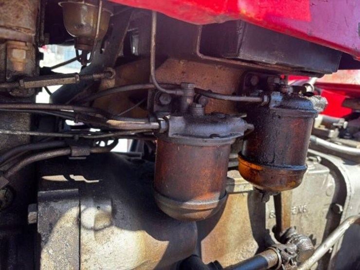 massey-ferguson-135-image-39