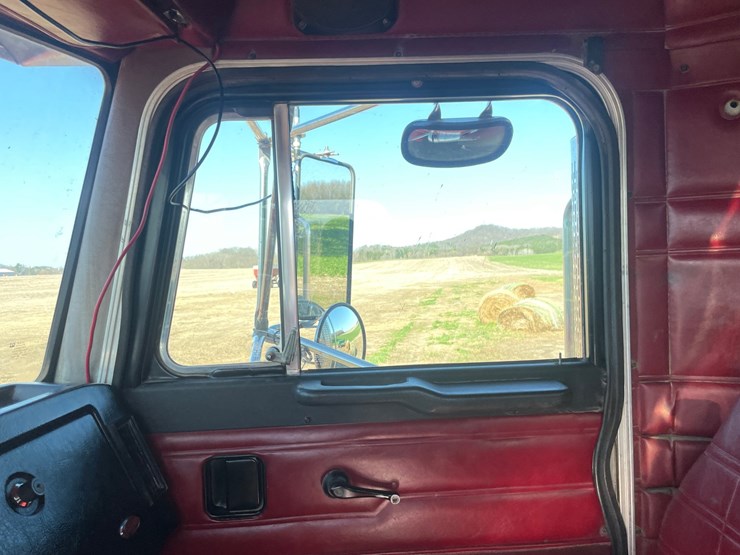 1998-peterbilt-378-image-53