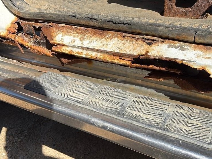 1999-dodge-3500-image-10