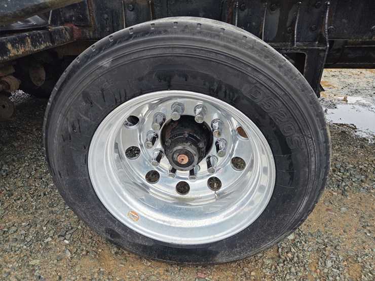 1995-peterbilt-357-image-92