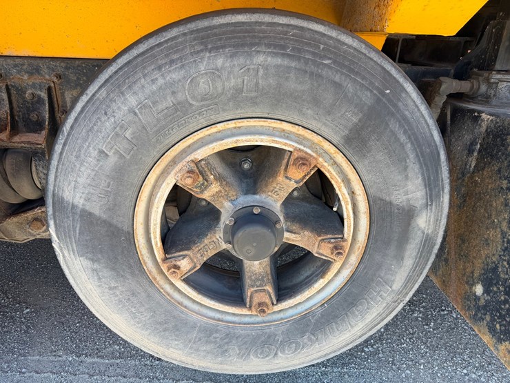 1995-mack-cl713-image-85