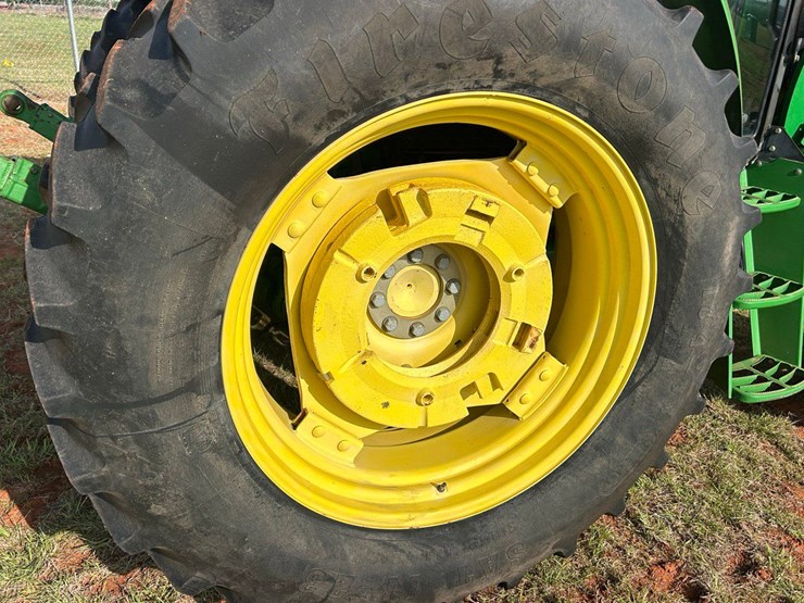 2010-john-deere-6115d-image-38