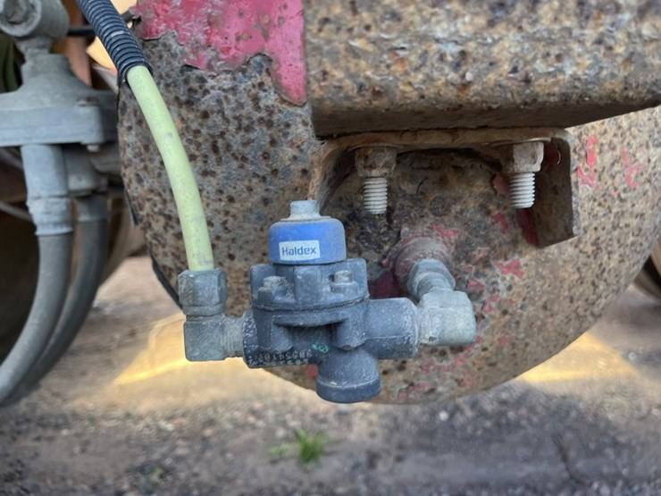 #1704-•-2006-abs-rc5-live-bottom-trailer-image-61